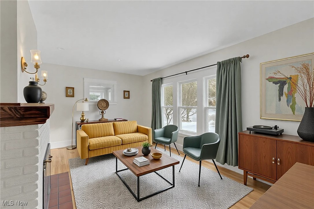 2542 Queenston Road Cleveland, OH 44118 - Photo 7 of 36 Virtually staged