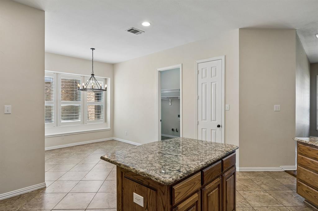 1613 Long Prairie Court Allen, TX 75002 - Photo 6 of 40