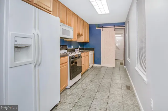 $2,100 | 1815 South Charles Street, Baltimore, MD 21230