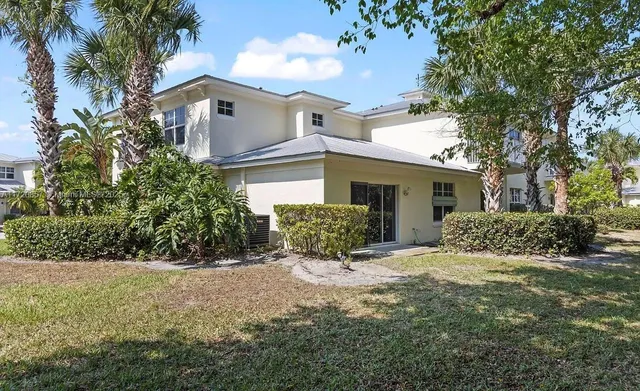 $2,800 | Fort Pierce, Fort Pierce, FL 34981