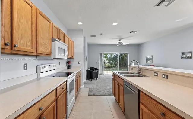 $2,800 | Fort Pierce, Fort Pierce, FL 34981