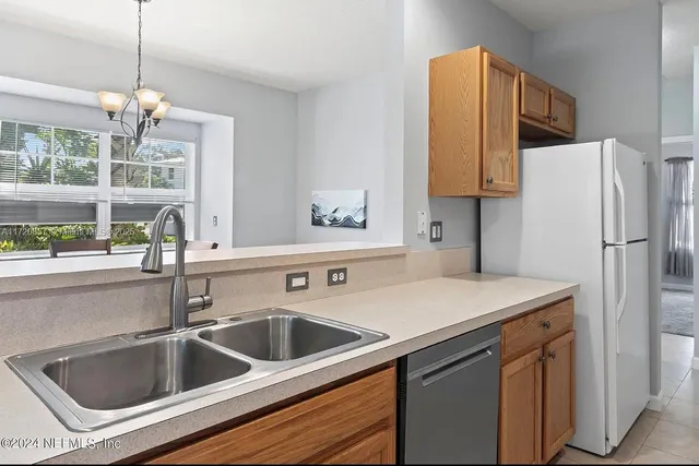 $2,800 | Fort Pierce, Fort Pierce, FL 34981