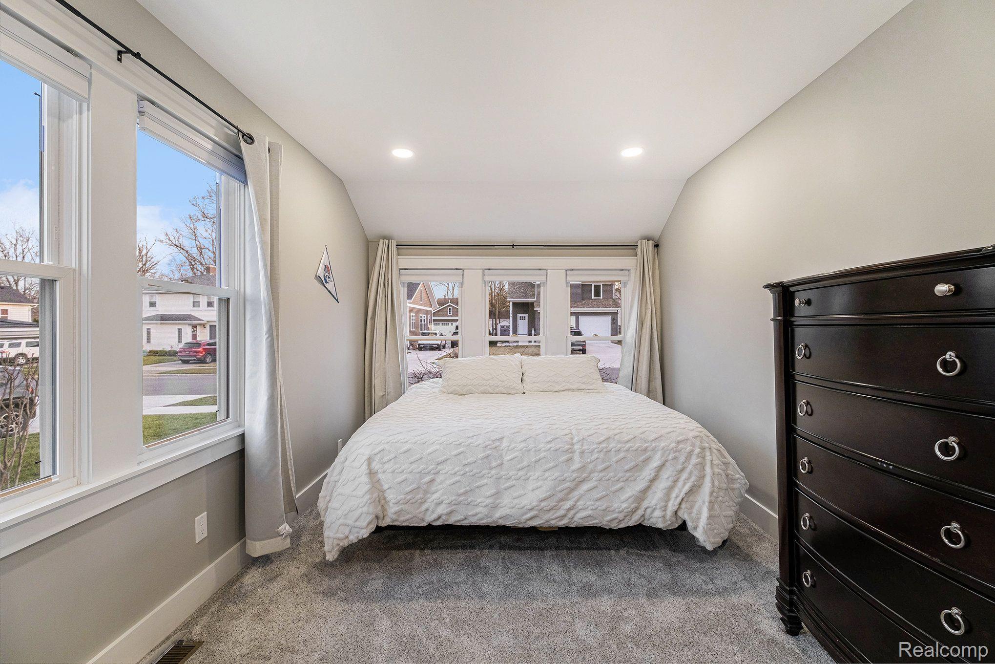 176 Turner Street Romeo, MI 48065 - Photo 14 of 28 Gallery Image 14