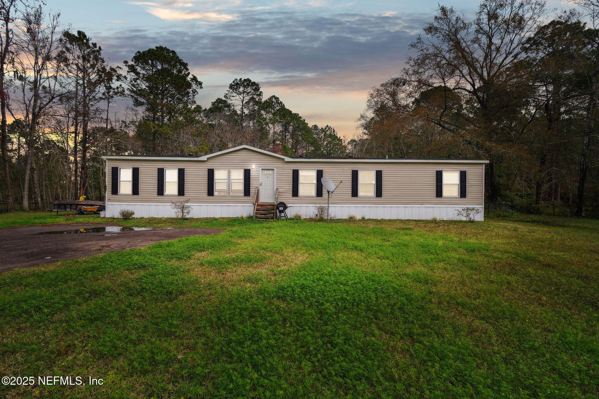 6226 Lannie Road Jacksonville, FL 32218 - Photo 1 of 27 1-DSC_1349t