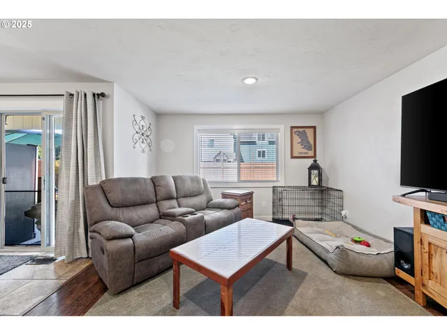 $465,000 | 1011 Rose Street, Junction City, OR 97448