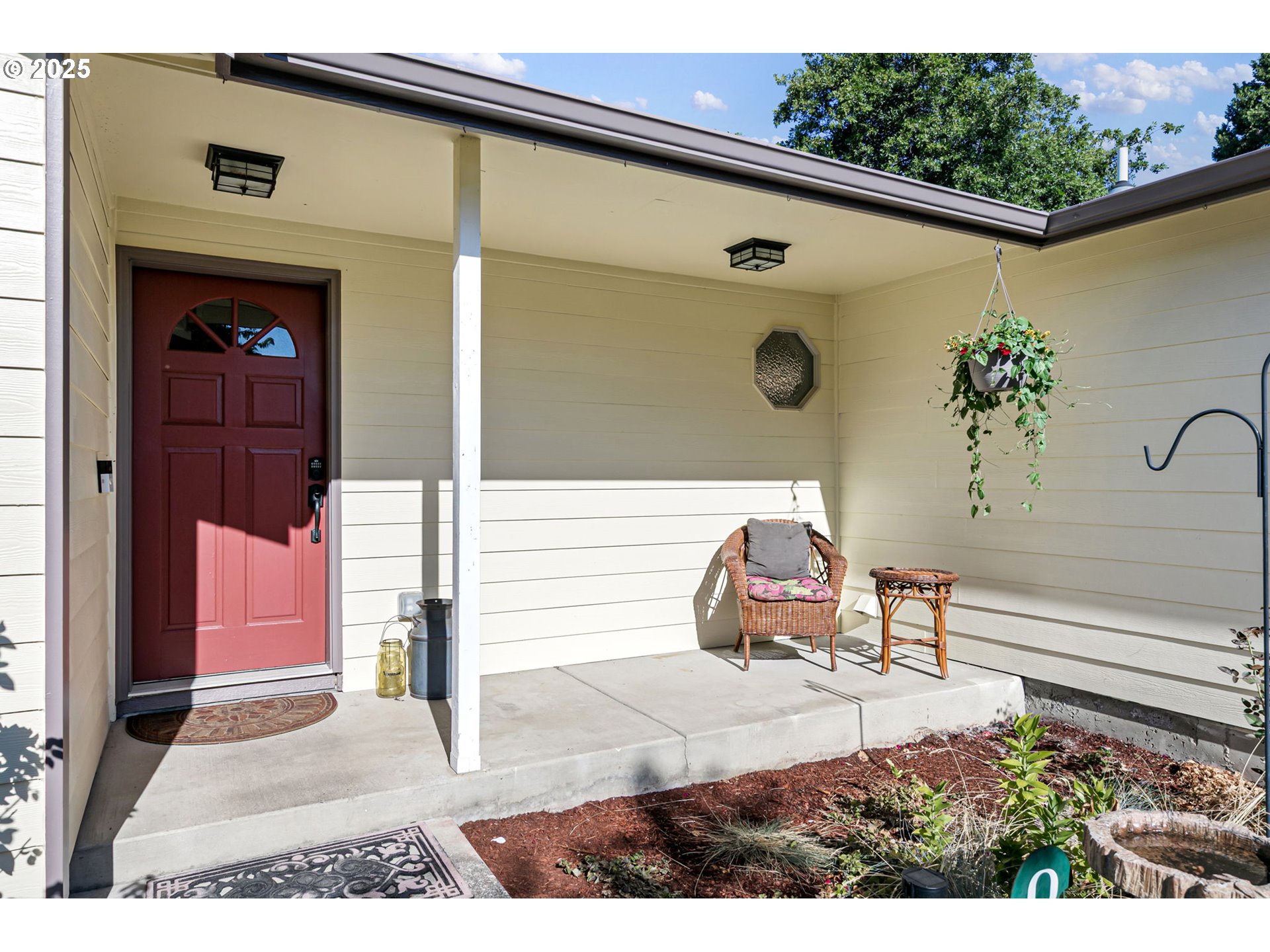 1011 Rose Street Junction City, OR 97448 - Photo 37 of 44 a view of a back yard of the house