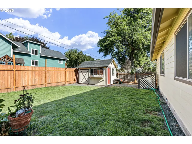 $465,000 | 1011 Rose Street, Junction City, OR 97448