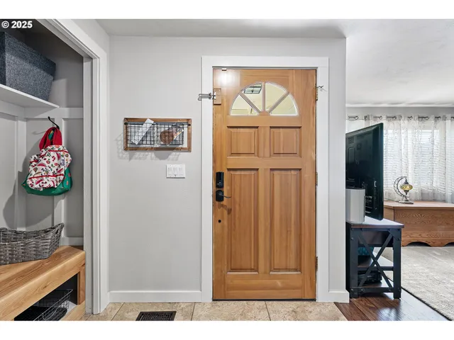 $465,000 | 1011 Rose Street, Junction City, OR 97448