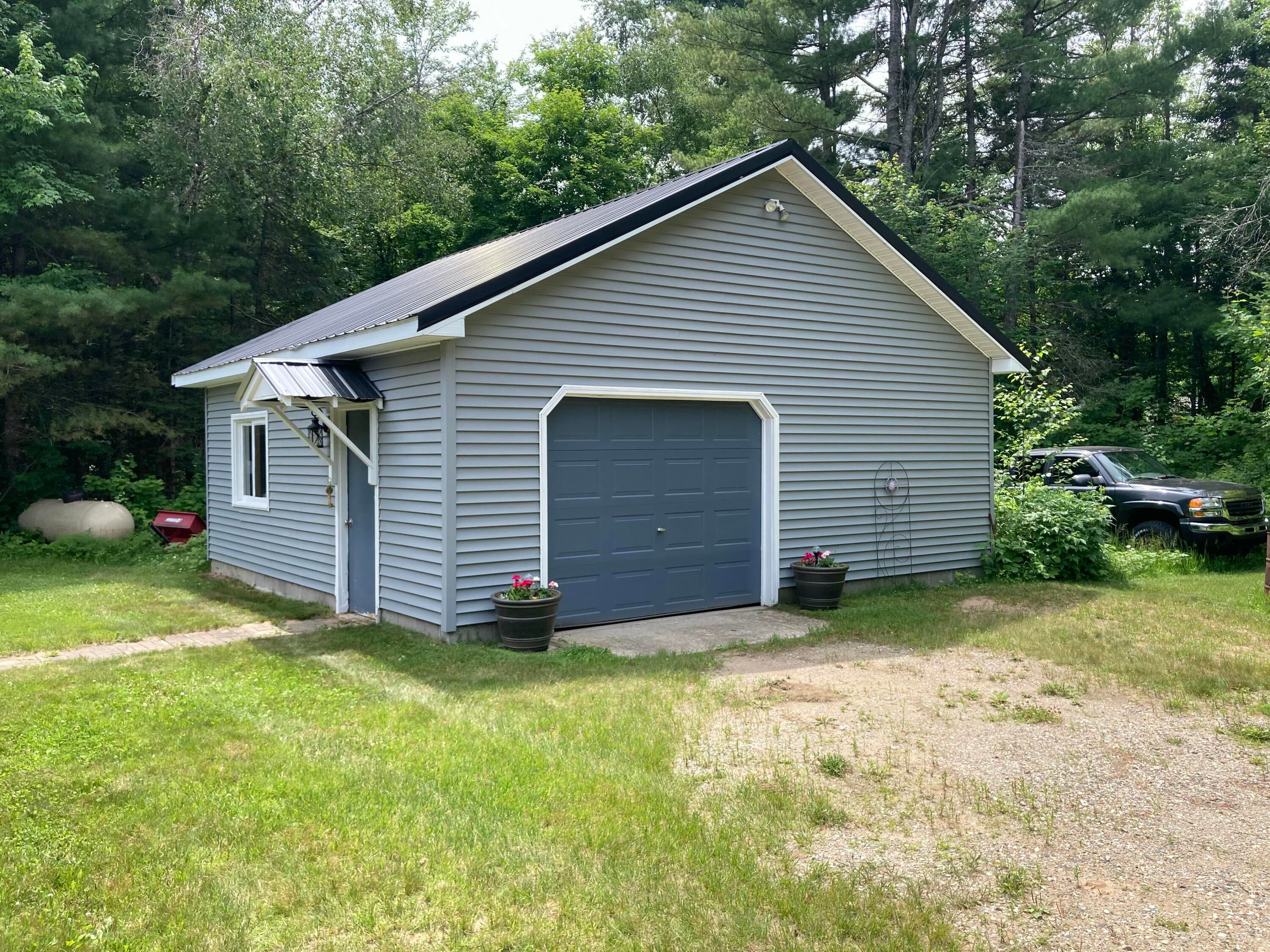 611 West 20 Mile Road Dafter, MI 49724 - Photo 3 of 63 Gallery Image 3