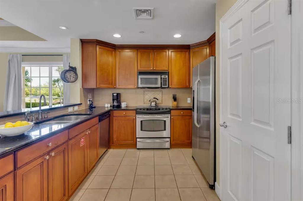 1354 Centre Ct Ridge Drive, Unit 104 Reunion, FL 34747 - Photo 9 of 44