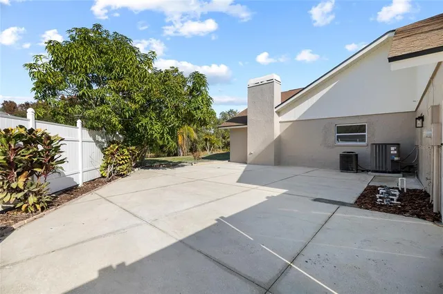 $1,175,000 | 17917 Clear Lake Drive, Lutz, FL 33548