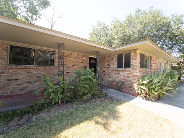 $1,800 | 814 Eastlake Street, Houston, TX 77034