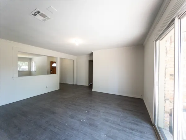 $1,800 | 814 Eastlake Street, Houston, TX 77034
