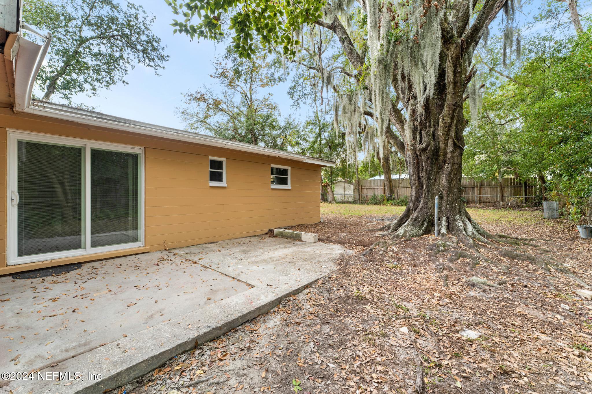 325 Toccoa Road Orange Park, FL 32073 - Photo 16 of 19 a view of outdoor space and yard