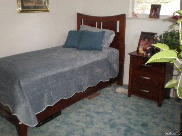 45141 Harris Road Belleville, MI 48111 - Photo 9 of 13 bed 3.JPG