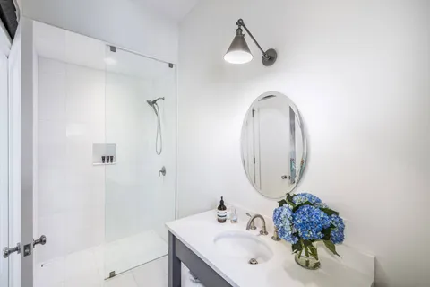 46 Baiting Hollow Road, East Hampton, NY 11937