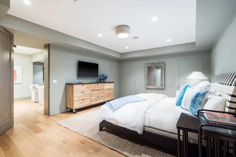 46 Baiting Hollow Road, East Hampton, NY 11937