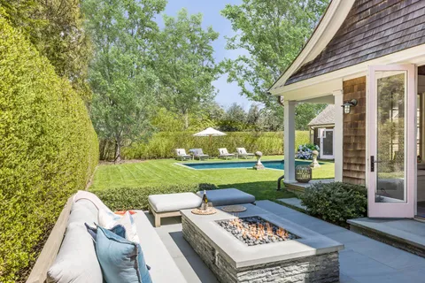 46 Baiting Hollow Road, East Hampton, NY 11937