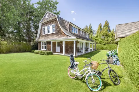 46 Baiting Hollow Road, East Hampton, NY 11937