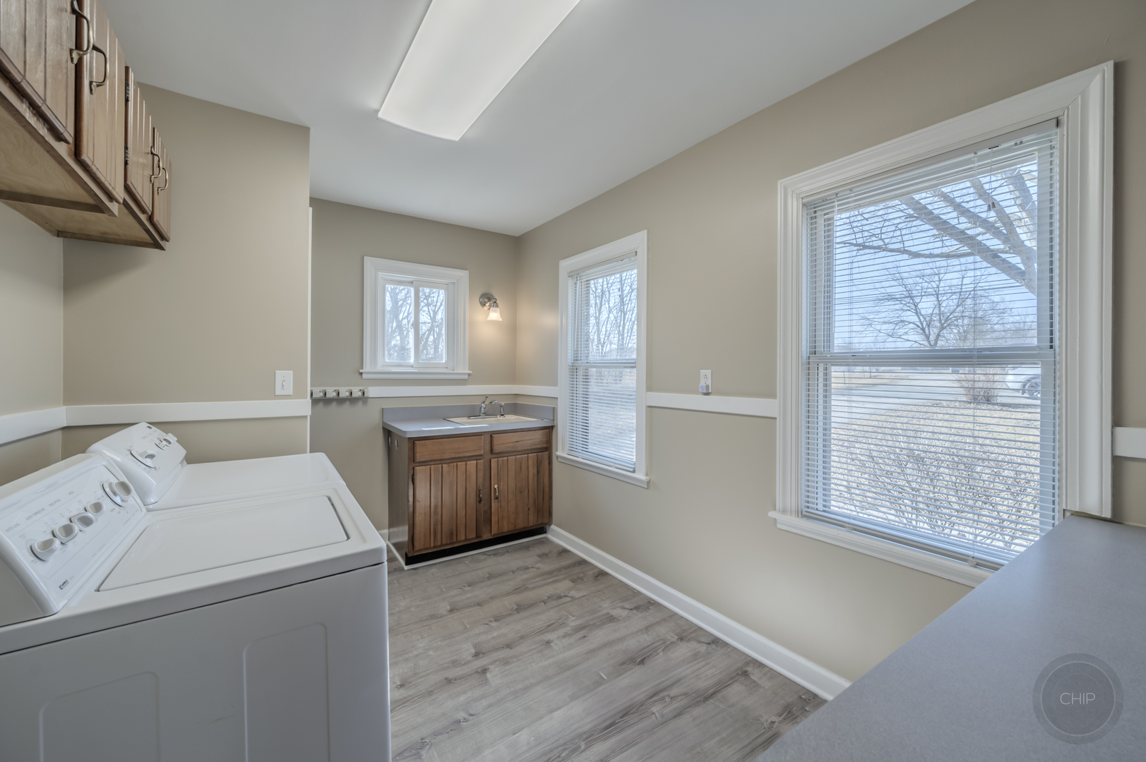 2240 State Rte 31 Oswego, IL 60543 - Photo 23 of 54 a room with a bed and a window