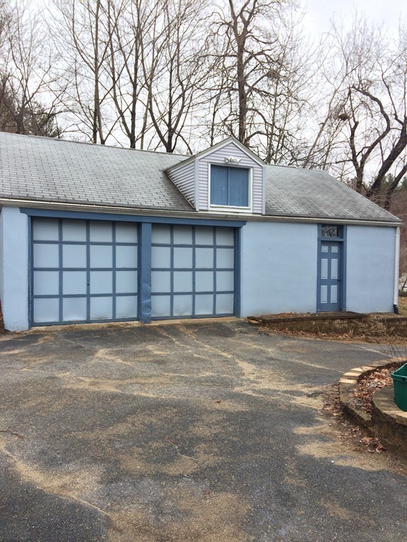 42 Spring St Extension South Hadley, MA 01075 - Photo 23 of 27 Gallery Image 23