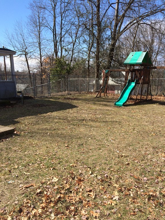 42 Spring St Extension South Hadley, MA 01075 - Photo 27 of 27 Gallery Image 27