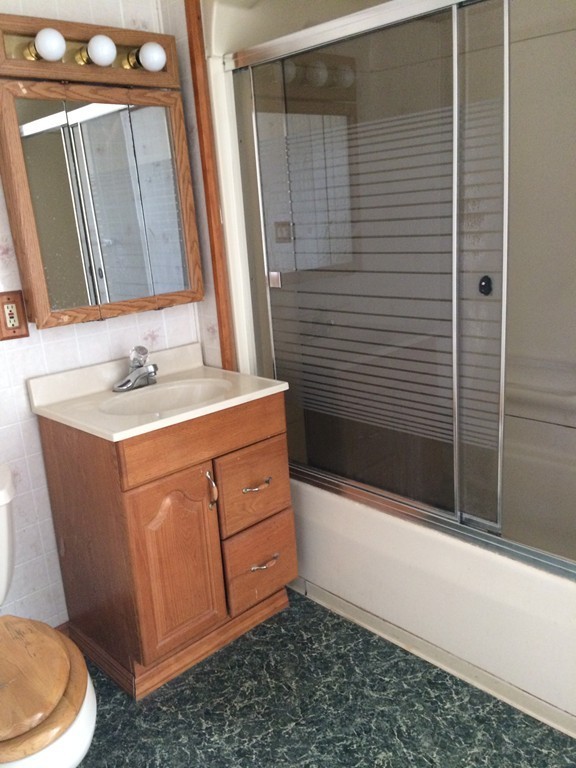 42 Spring St Extension South Hadley, MA 01075 - Photo 10 of 27 Gallery Image 10