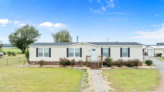 $220,000 | 273 Wall Street, Snow Hill, NC 28580