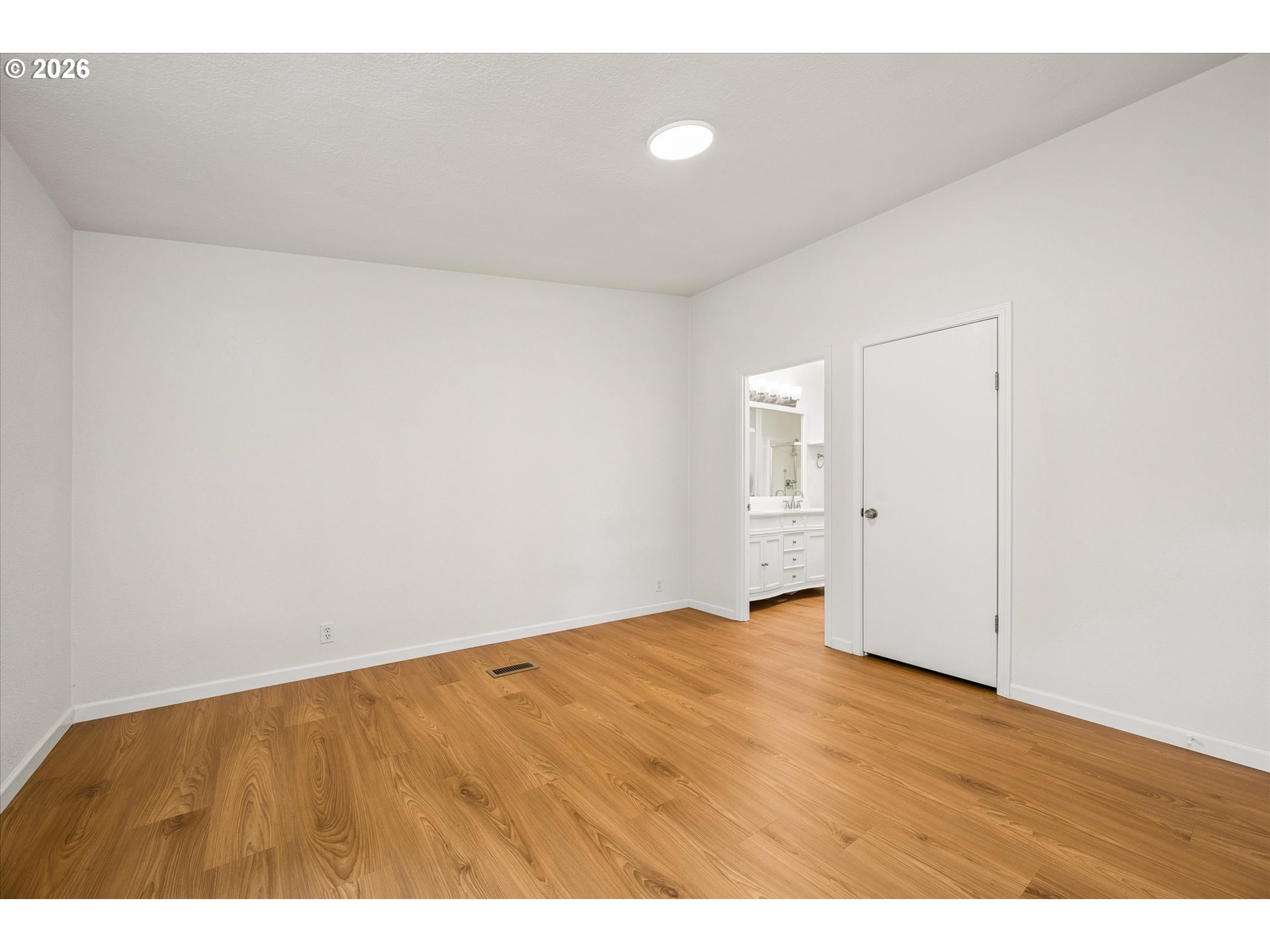2242 Maia Loop Springfield, OR 97477 - Photo 20 of 32 Bedroom, Primary