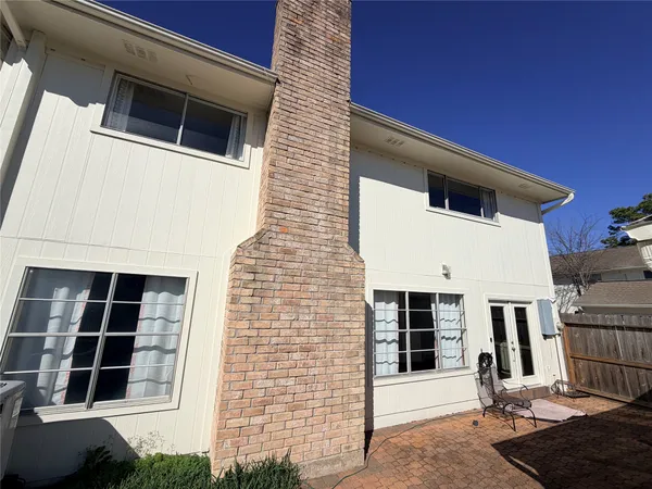 a view of front door of house