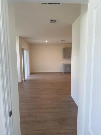 $2,800 | 299 Conway Avenue, St. Cloud, FL 34771