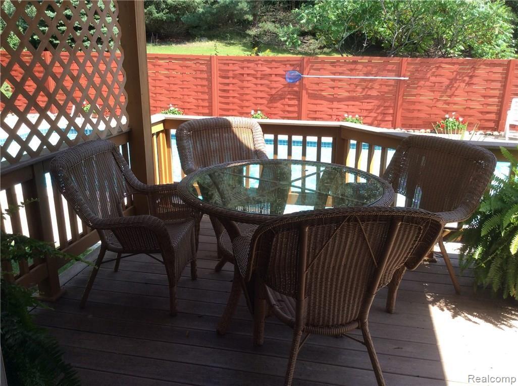 5850 Cullen Road Fenton, MI 48430 - Photo 9 of 19 image.JPG
