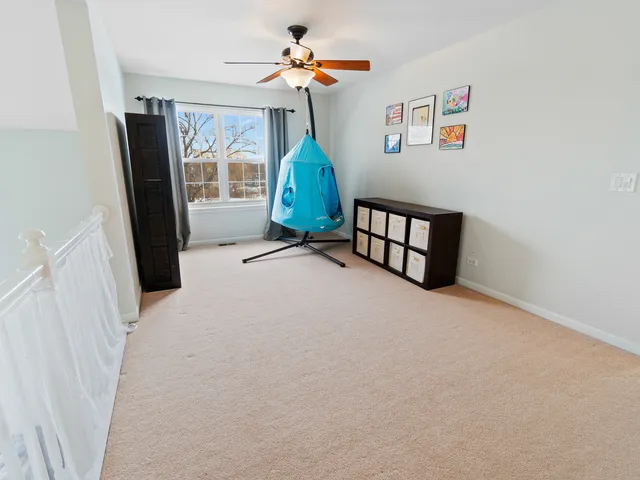 $550,000 | 4 Kenilworth Court, Cary, IL 60013