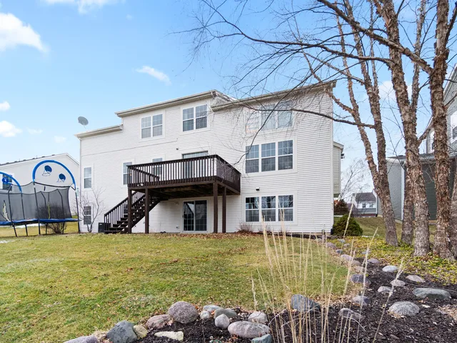 $550,000 | 4 Kenilworth Court, Cary, IL 60013