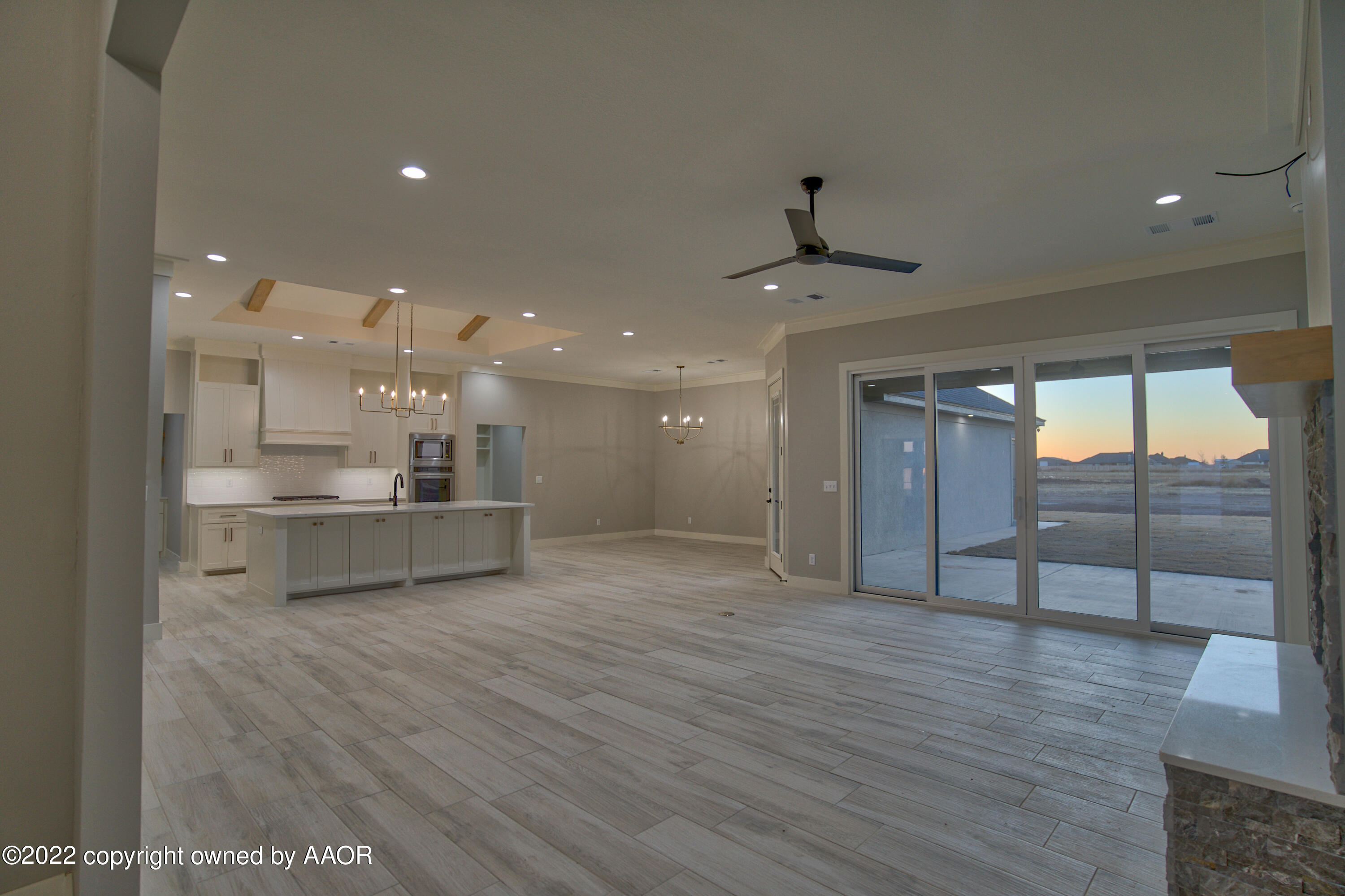 4250 Bobcat Springs Road Amarillo, TX 79119 - Photo 12 of 70 Living Room