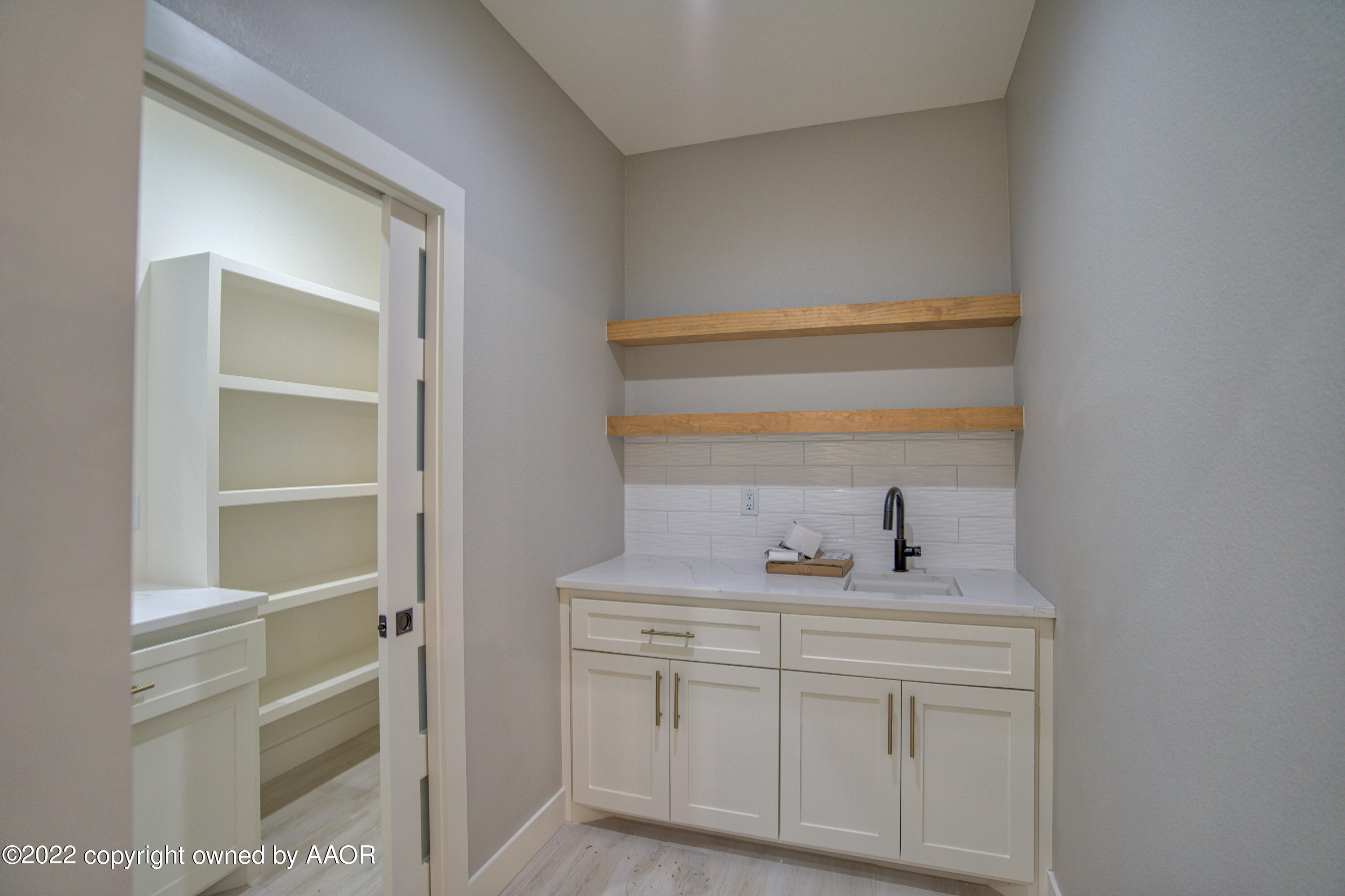 4250 Bobcat Springs Road Amarillo, TX 79119 - Photo 25 of 70 Pantry