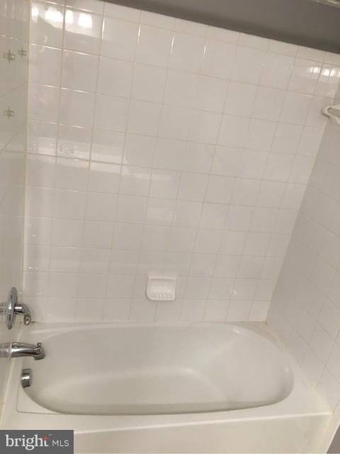 7605 Fairbrook Road Baltimore, MD 21244 - Photo 12 of 25 Bath