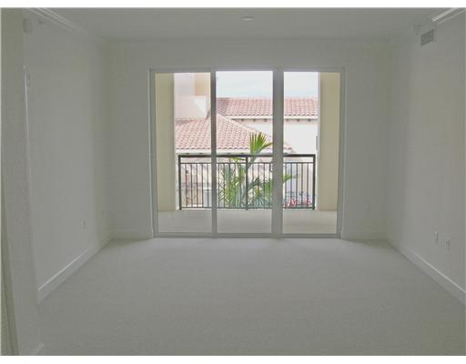 2210 Renaissance Way, Unit 210 Boynton Beach, FL 33426 - Photo 3 of 12 Additional Photo