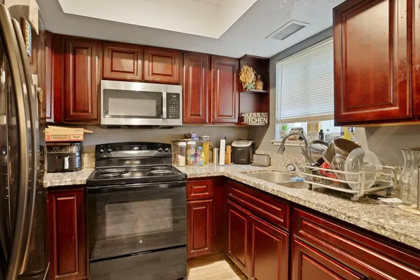 $285,000 | 6845 Shiloh Court, Stockton, CA 95219