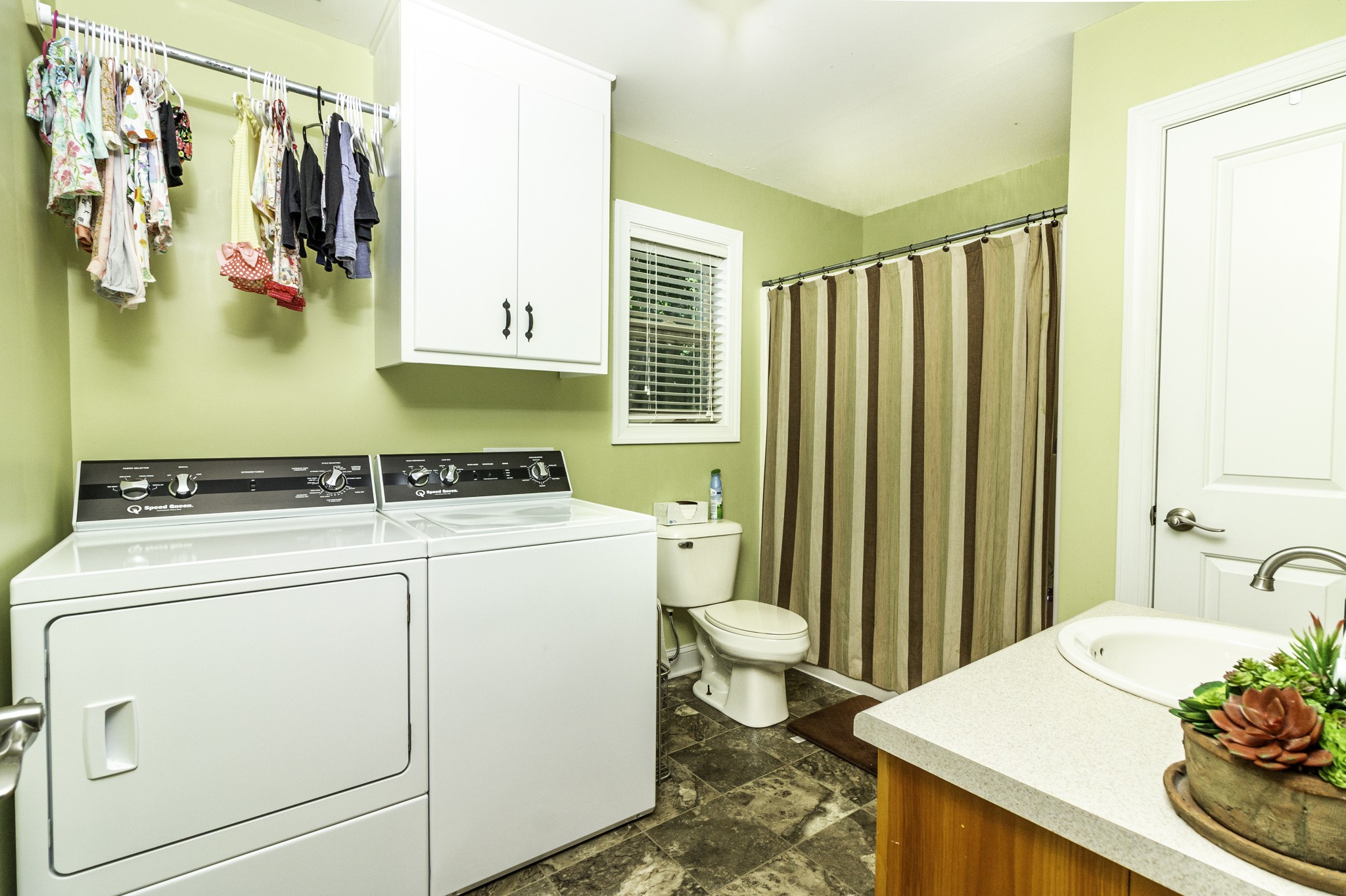 82 Railroad Road Westpoint, TN 38486 - Photo 10 of 30 a utility room with dryer and washer