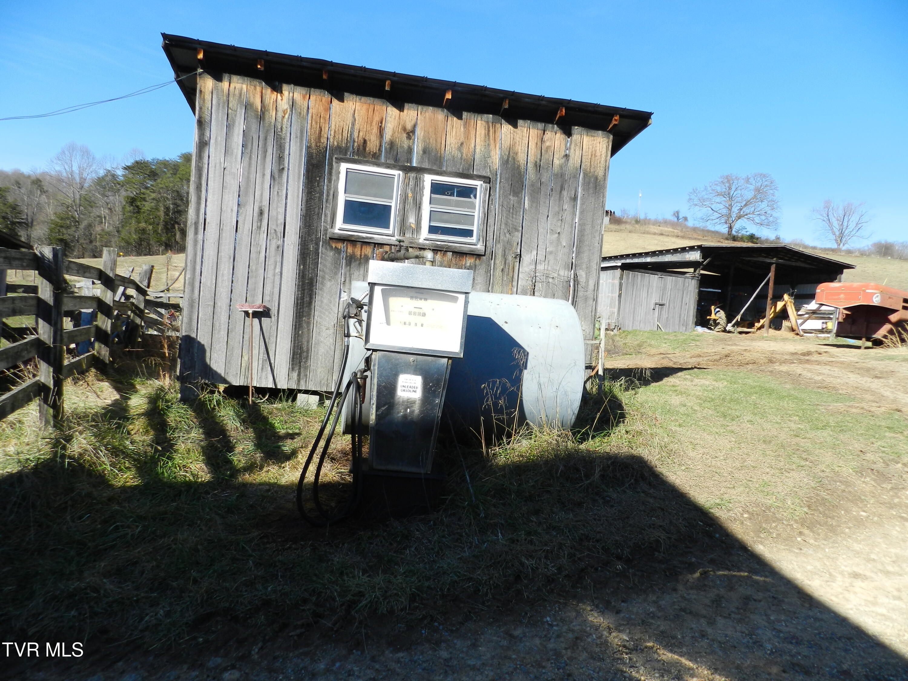 420 Watterson Gap Road Surgoinsville, TN 37873 - Photo 32 of 87 DSCN3640
