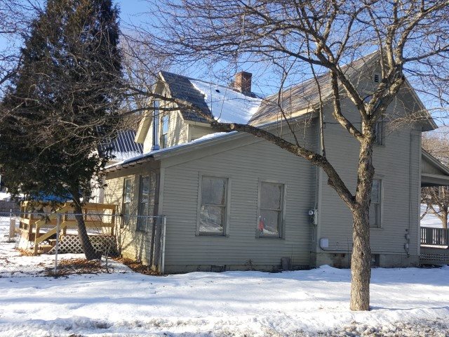 186 Crescent Street Rutland, VT 05701 - Photo 23 of 35