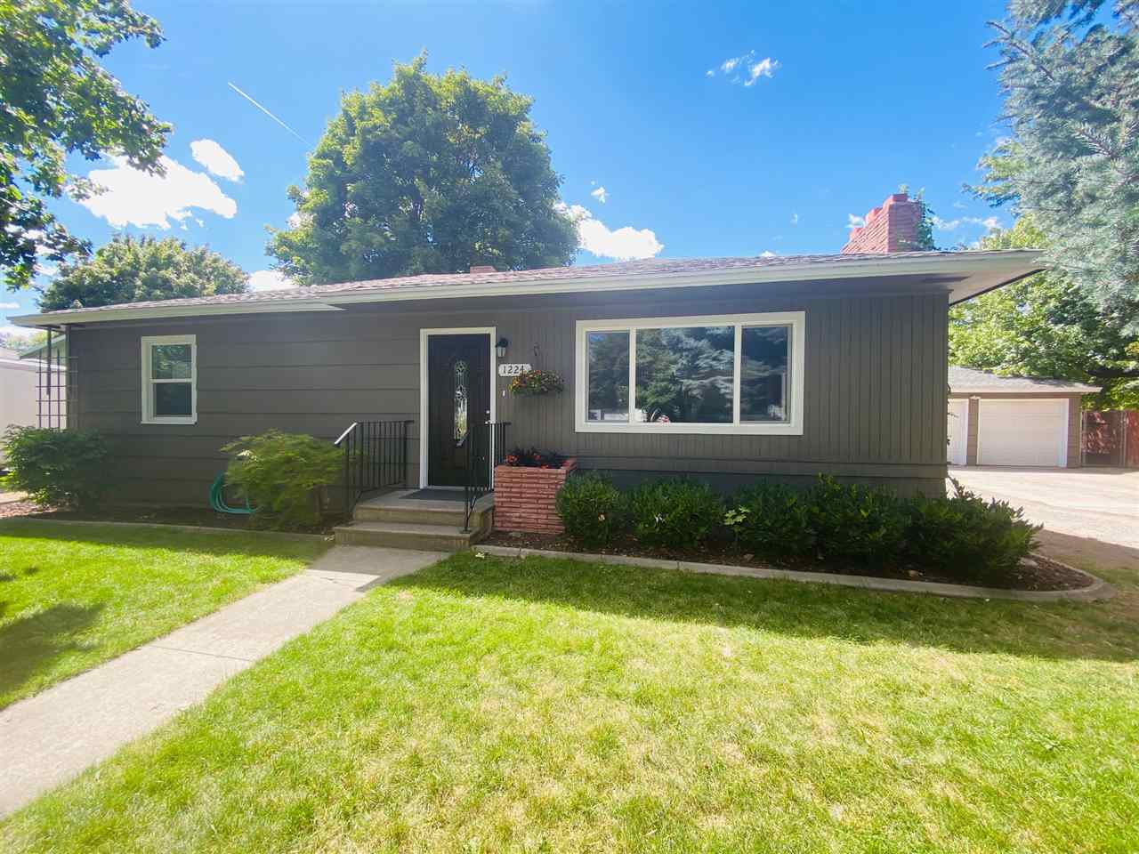 1224 South Skipworth Road Spokane Valley, WA 99206 - Photo 1 of 26 Gallery Image 1