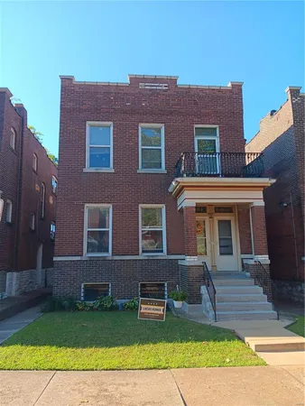 $189,999 | 3464 Montana Street, Unit 2, St. Louis, MO 63118