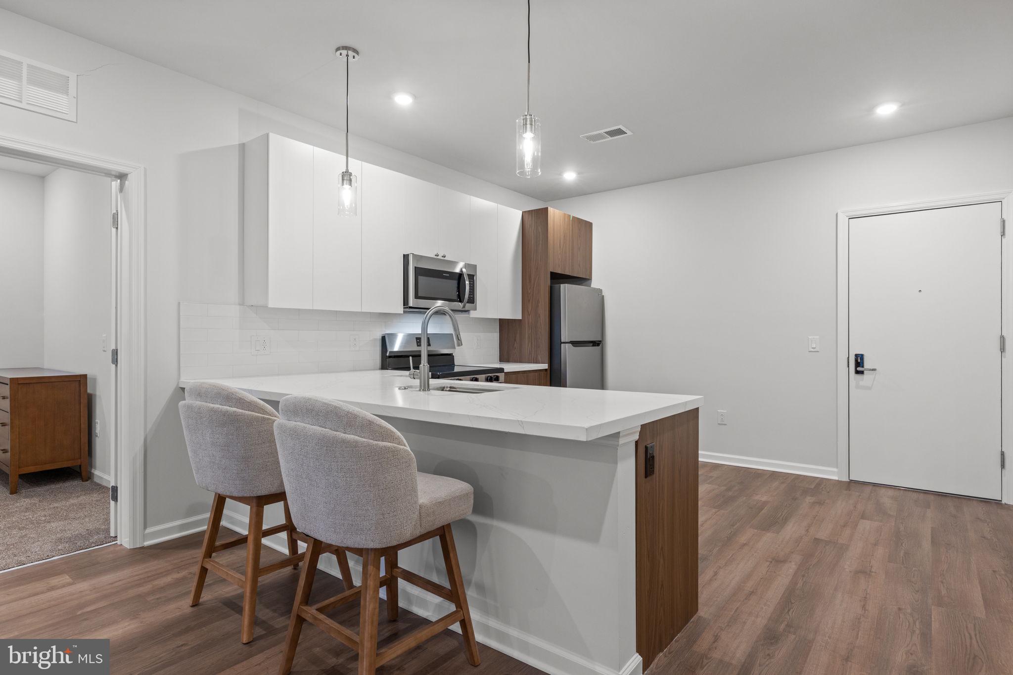 2500 Kelly Road Warrington, PA 18976 - Photo 3 of 20 Kitchen Island