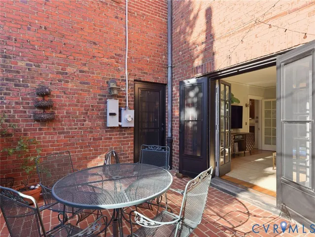 front view of house with a yard