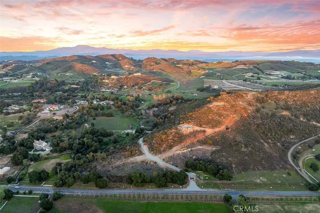 $1,098,000 | 39948 Avenida La Cresta, Murrieta, CA 92562