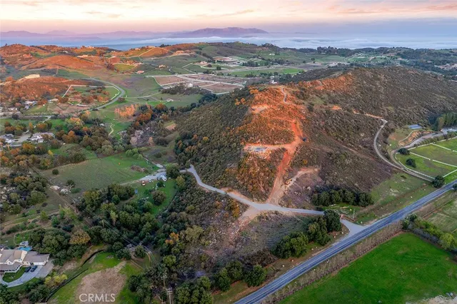 $1,098,000 | 39948 Avenida La Cresta, Murrieta, CA 92562