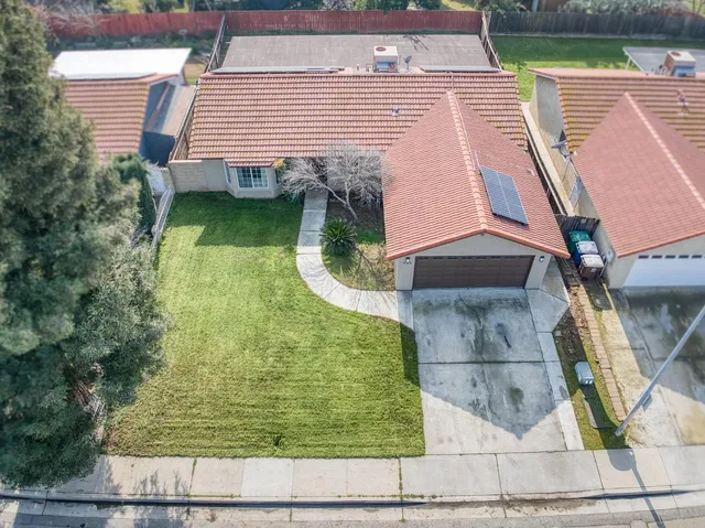 $394,900 | 983 Church Avenue, Sanger, CA 93657