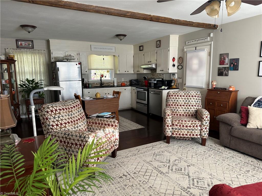 784 White Pines Country Club Road Mount Airy, NC 27030 - Photo 8 of 28